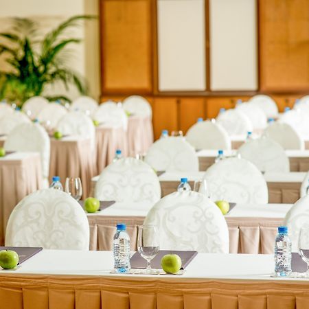 Avani Hai Phong Harbour View Hotel Екстериор снимка