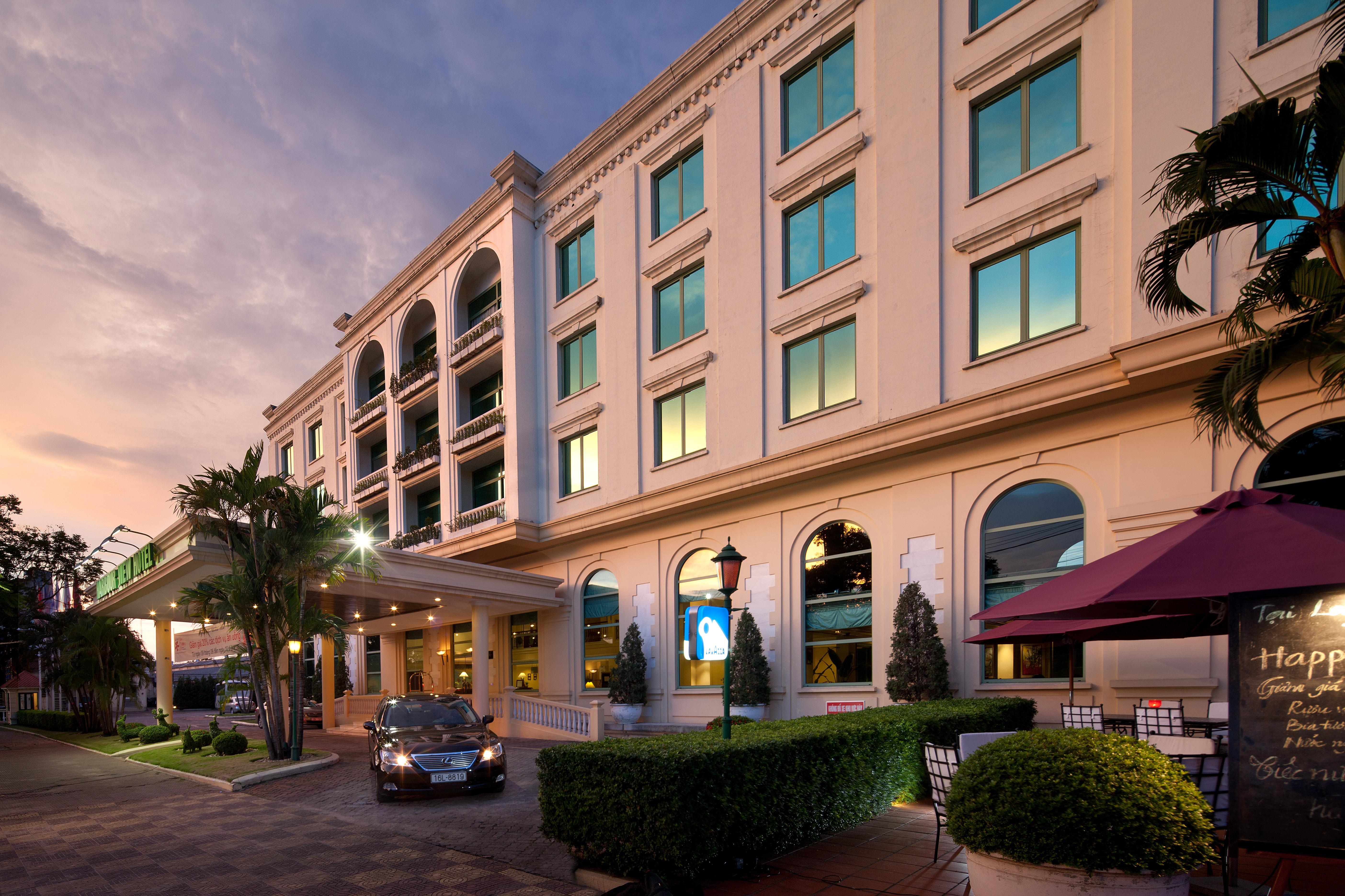 Avani Hai Phong Harbour View Hotel Екстериор снимка