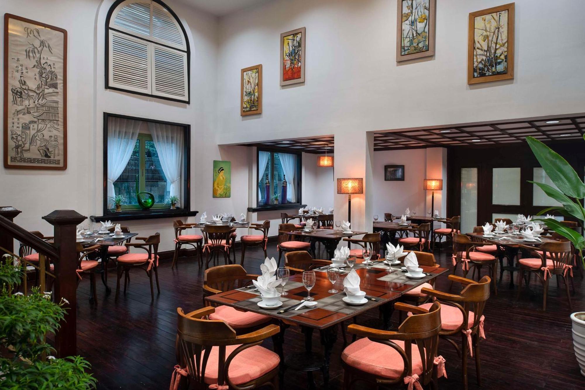 Avani Hai Phong Harbour View Hotel Екстериор снимка